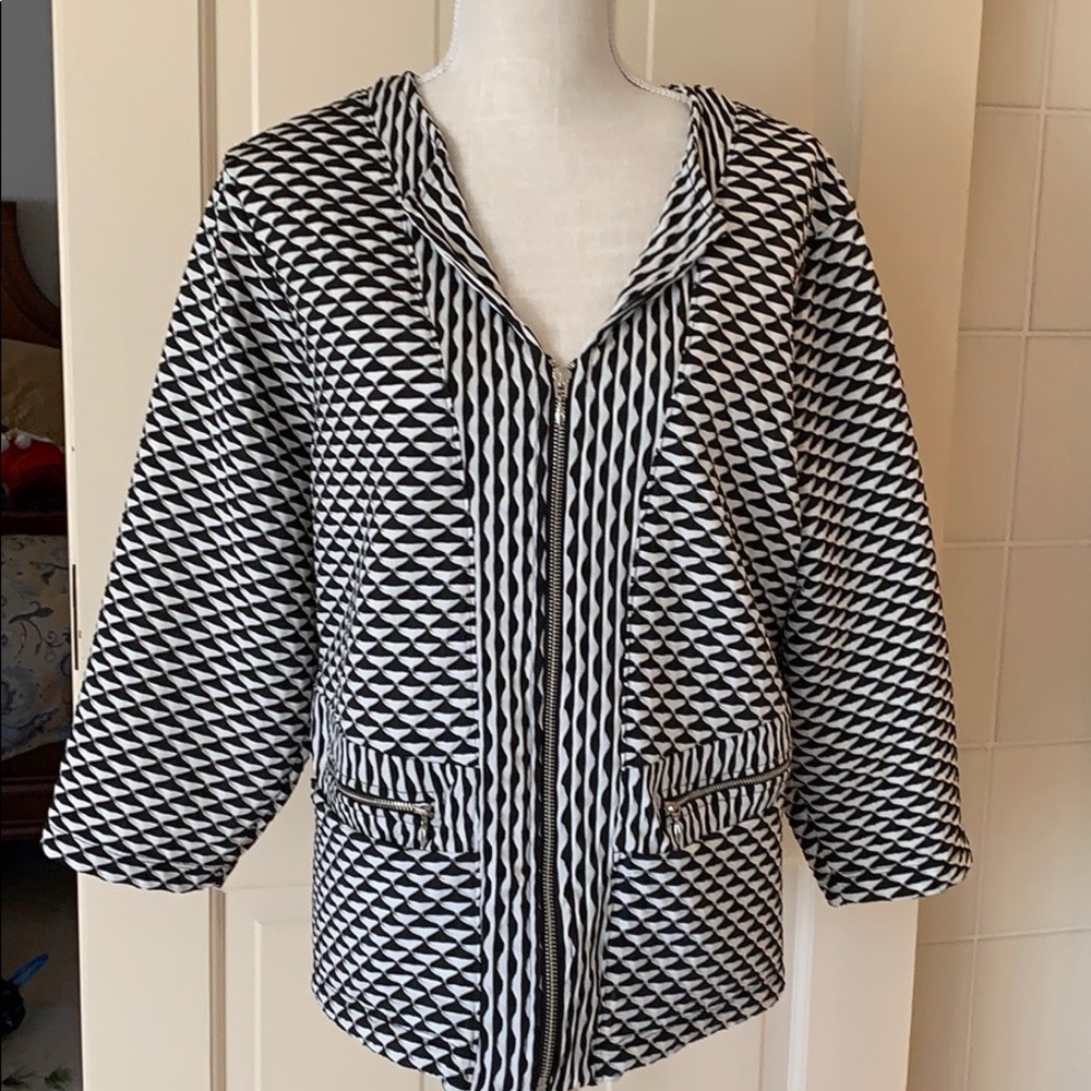 Travelers by Chico’s zippered jacket